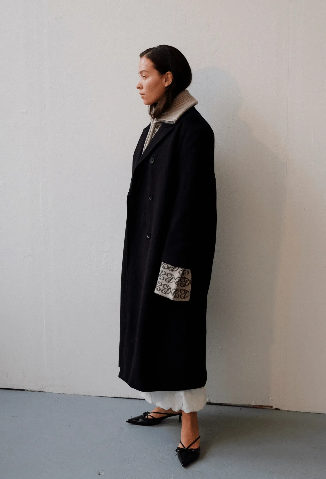 Commonplace Essentials - Chroma Coat Black