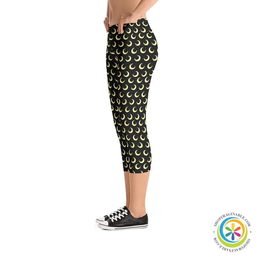 Signature Crescent Moon Capri Leggings