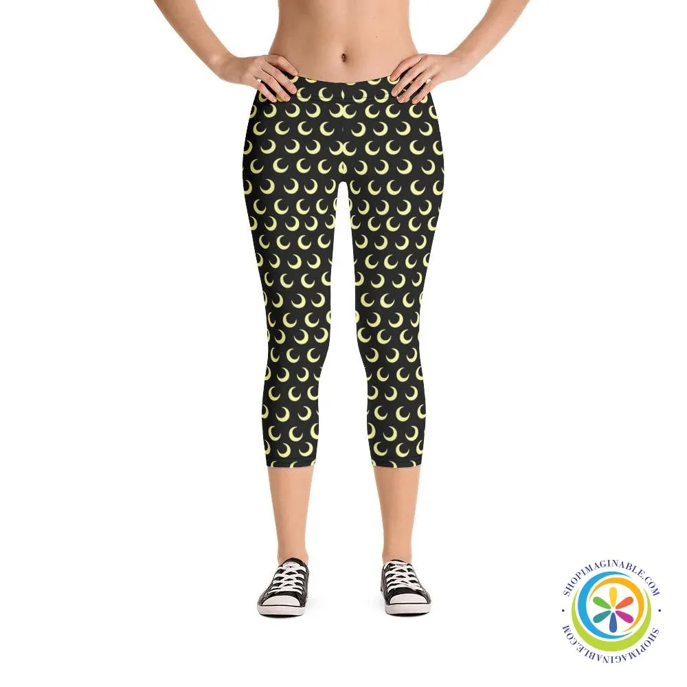 Signature Crescent Moon Capri Leggings