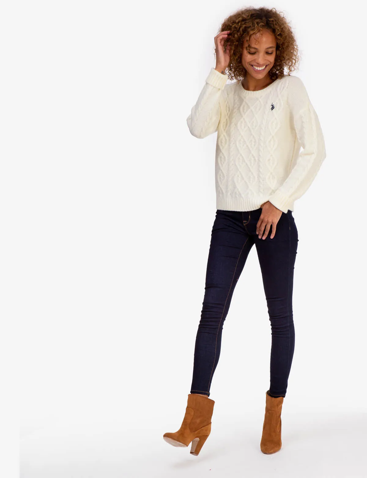 SOFT CABLE CREW NECK SWEATER