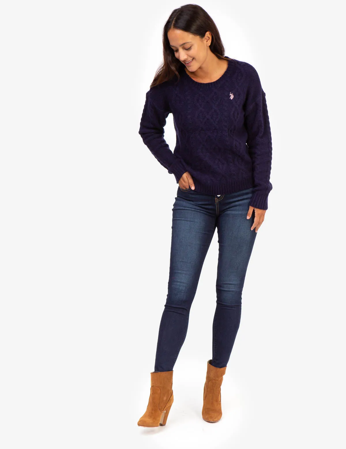 SOFT CABLE CREW NECK SWEATER