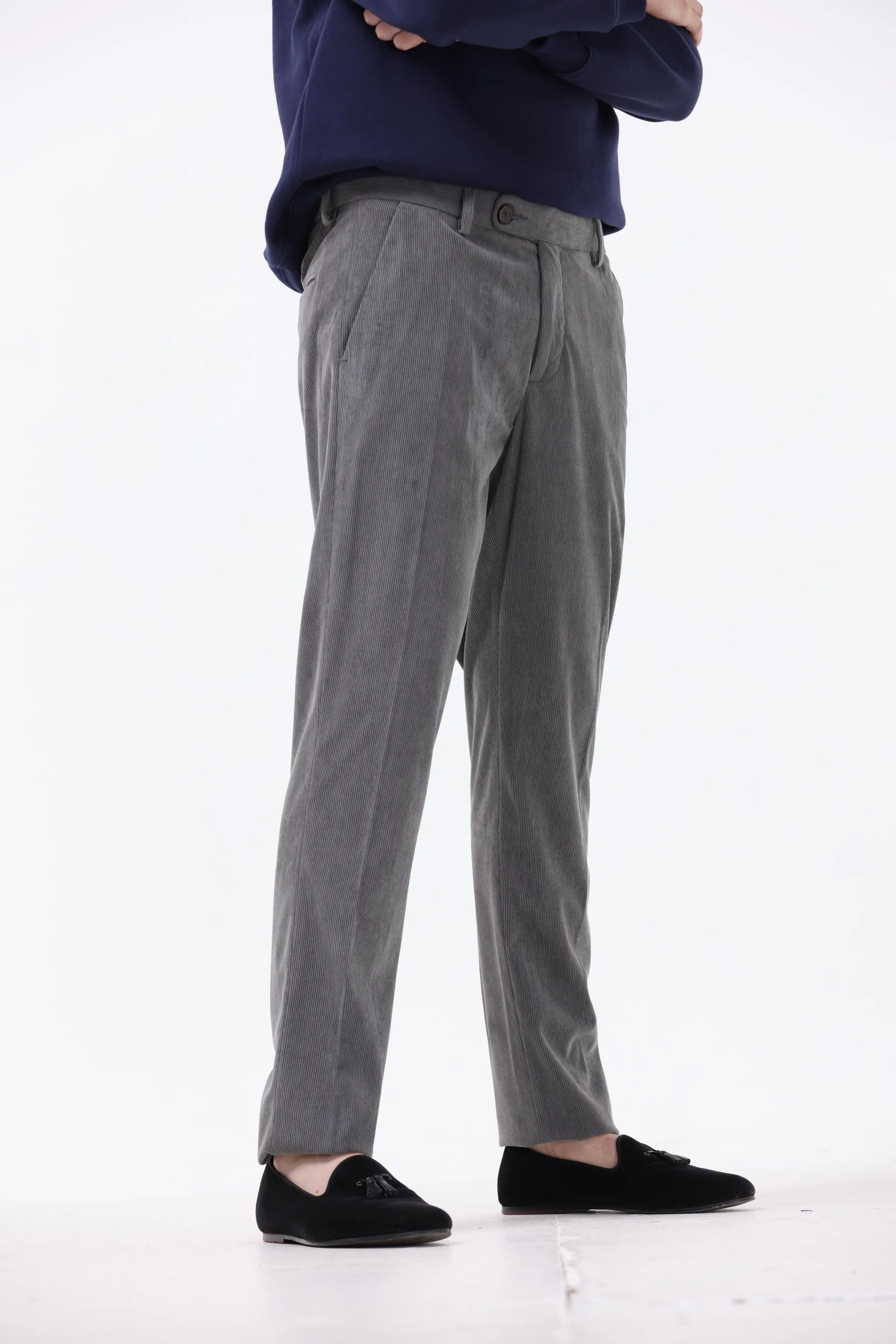 STATEMENT CORDUROY TROUSERS IN GREY