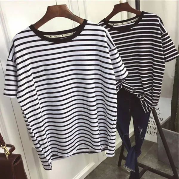 T Shirt rayé noir et blanc