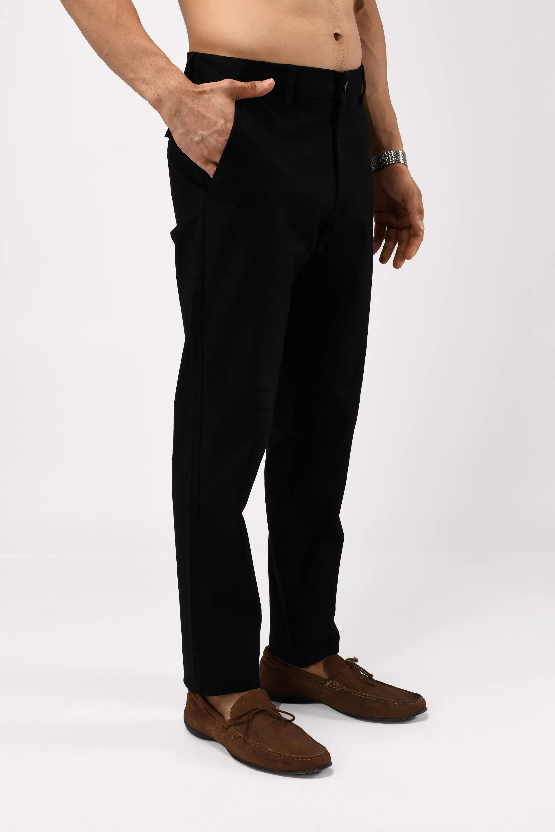 TIMELESS COTTON CHINOS- LINEN FEELS IN BLACK