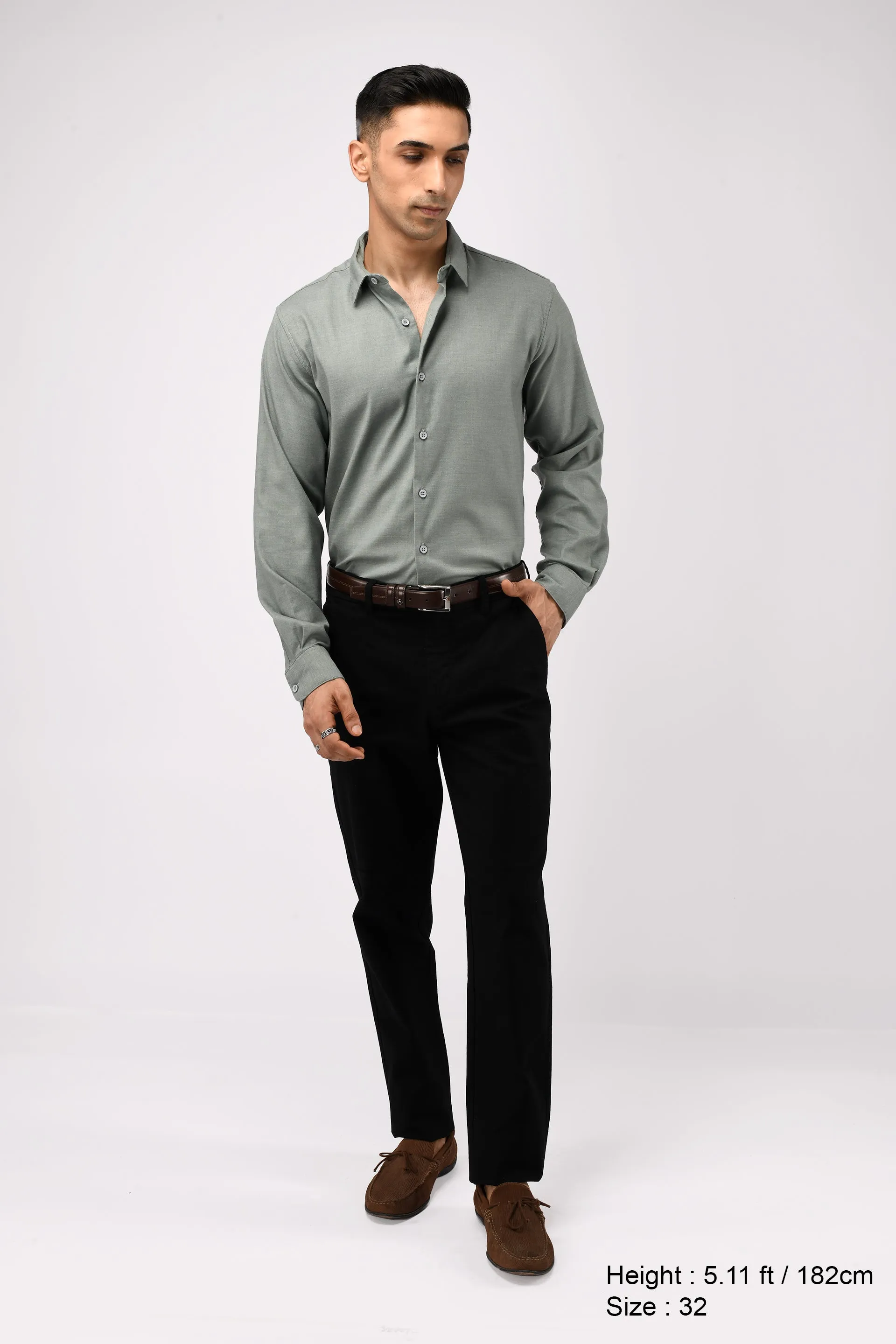 TIMELESS COTTON CHINOS- LINEN FEELS IN BLACK